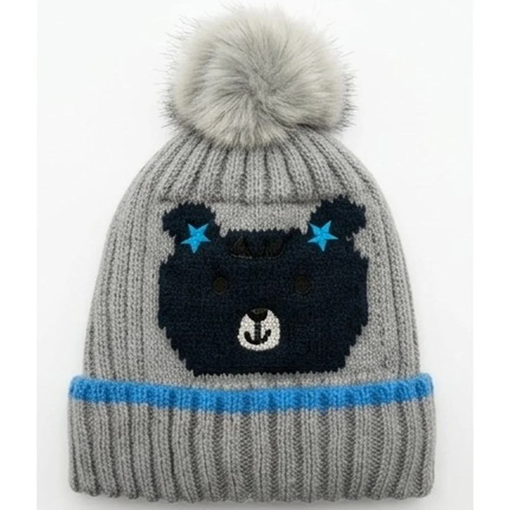 Gorro de lana con pompón (diseño oso)