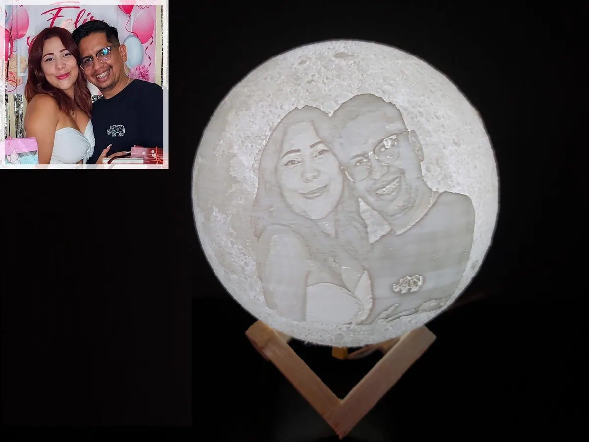 Lámpara luna con tu foto